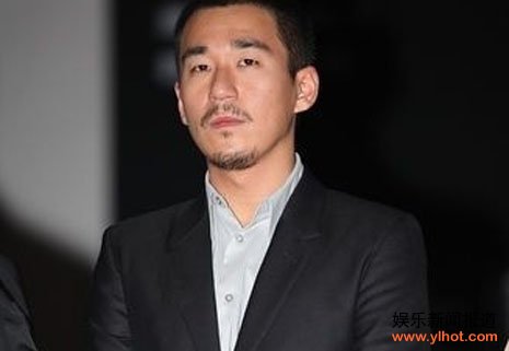 张国立儿子张默吸毒被抓 张国立称不知情/图